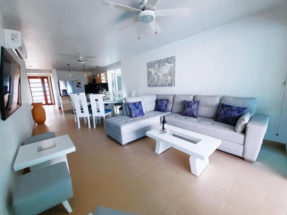 Sol & Mar Cartagena, Beachfront & Private Pool Villa