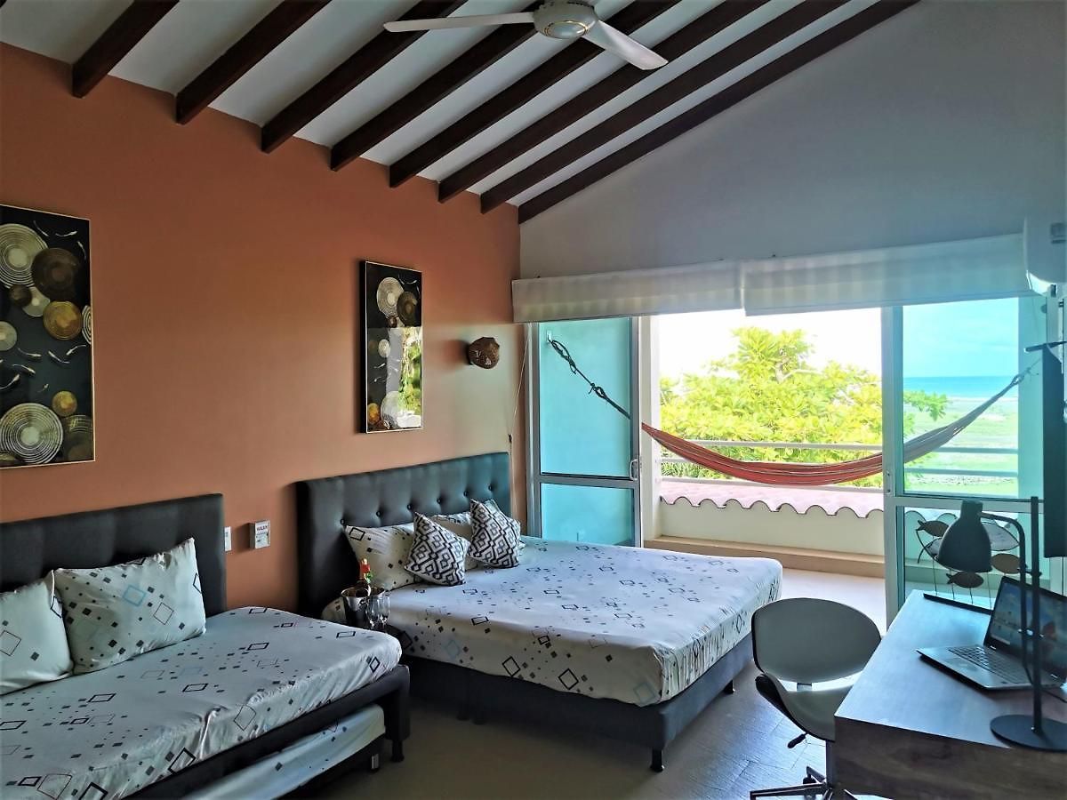 Sol & Mar Cartagena, Beachfront & Private Pool Villa