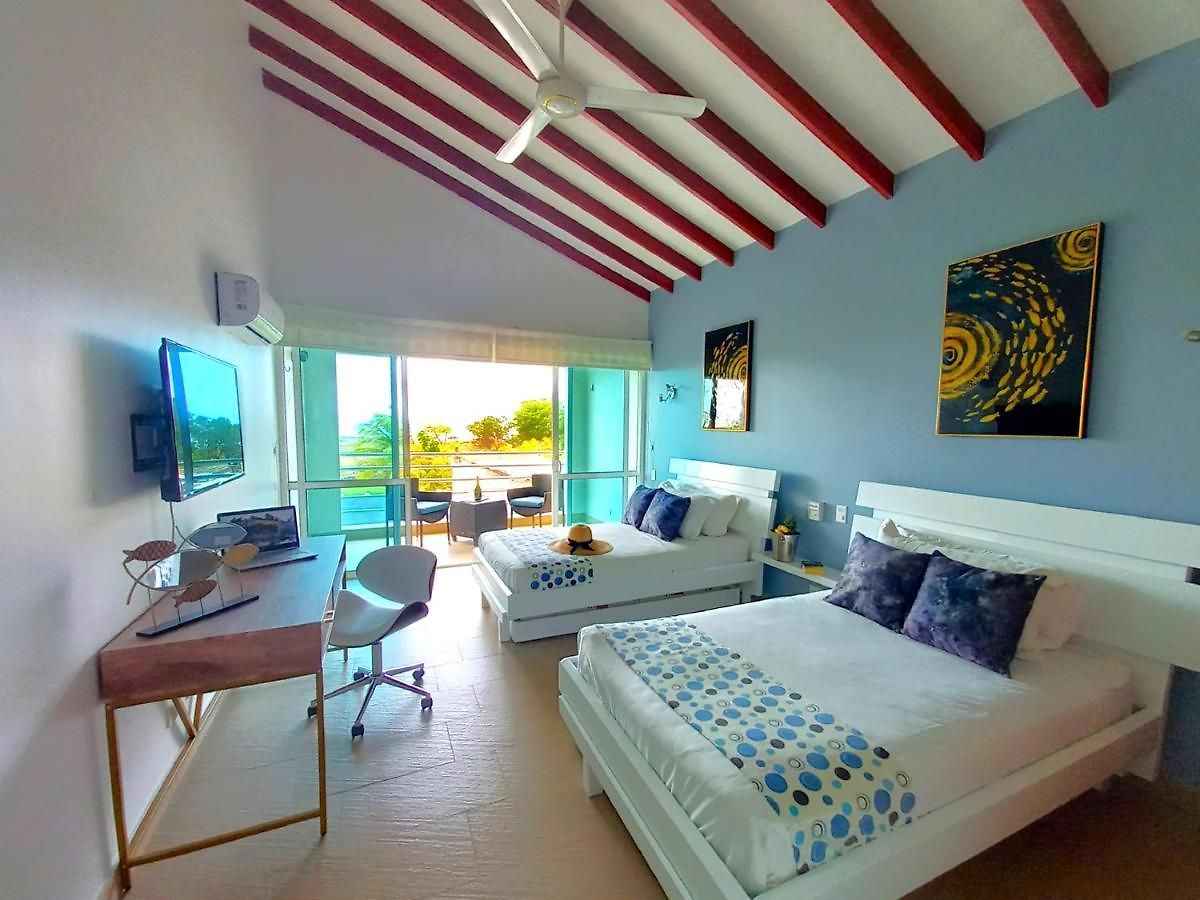 Villa Sol & Mar Cartagena, Beachfront & Private Pool