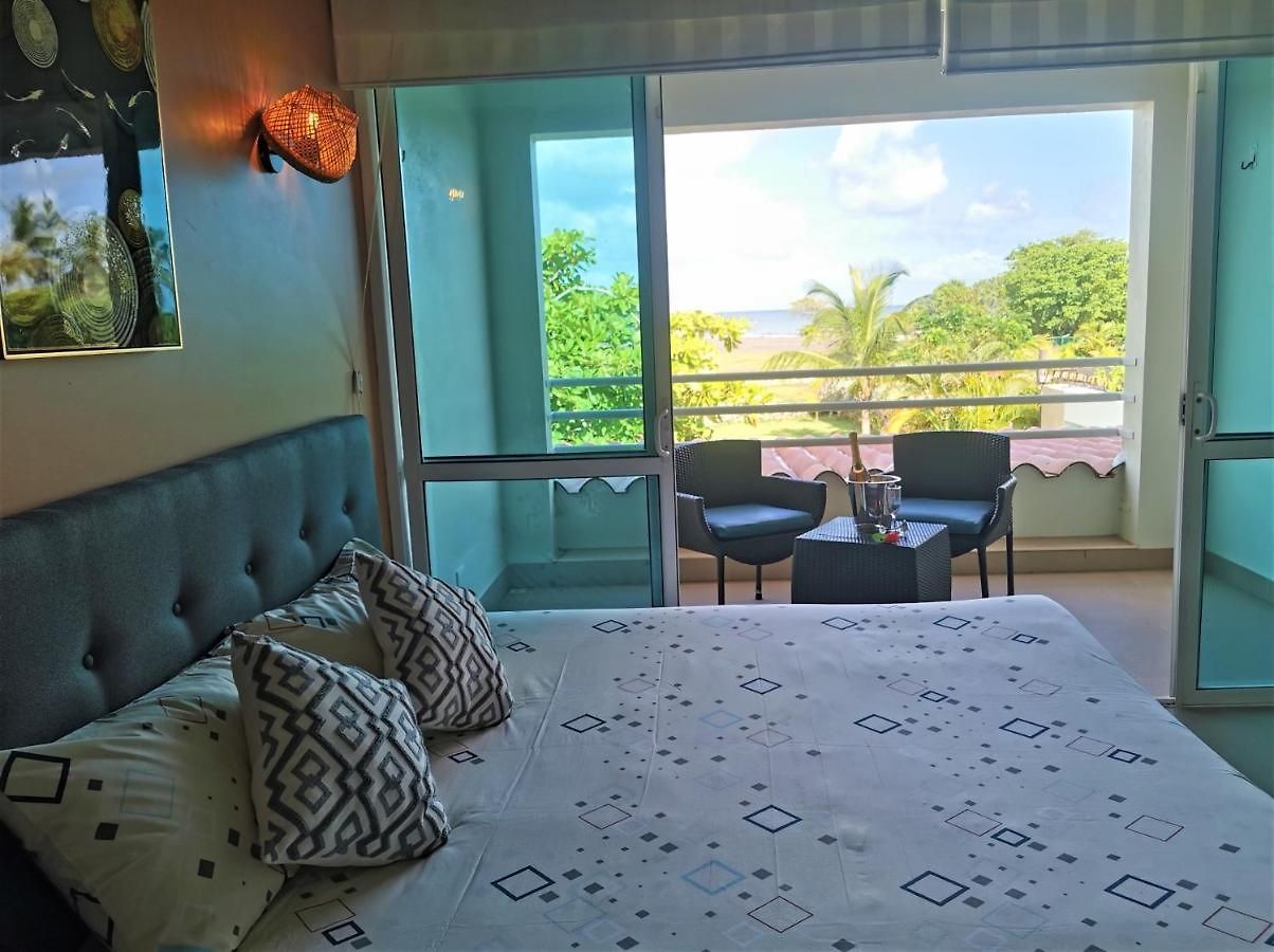 Sol & Mar Cartagena, Beachfront & Private Pool Villa