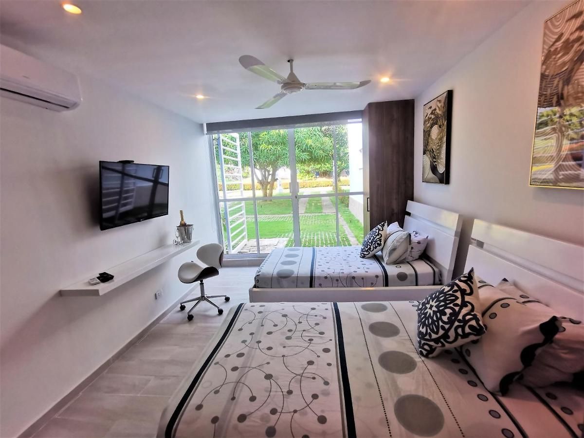 Sol & Mar Cartagena, Beachfront & Private Pool *
