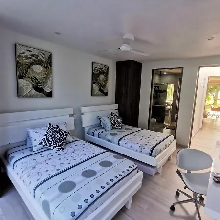 Villa Sol & Mar Cartagena, Beachfront & Private Pool Cartagena