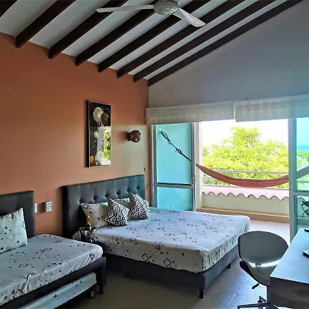 Sol & Mar Cartagena, Beachfront & Private Pool Villa